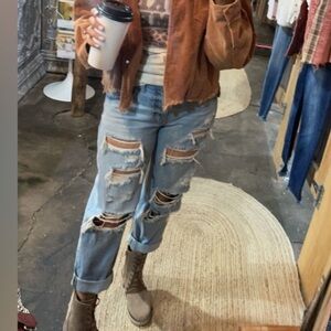 Distressed boyfriend jeans KanCan